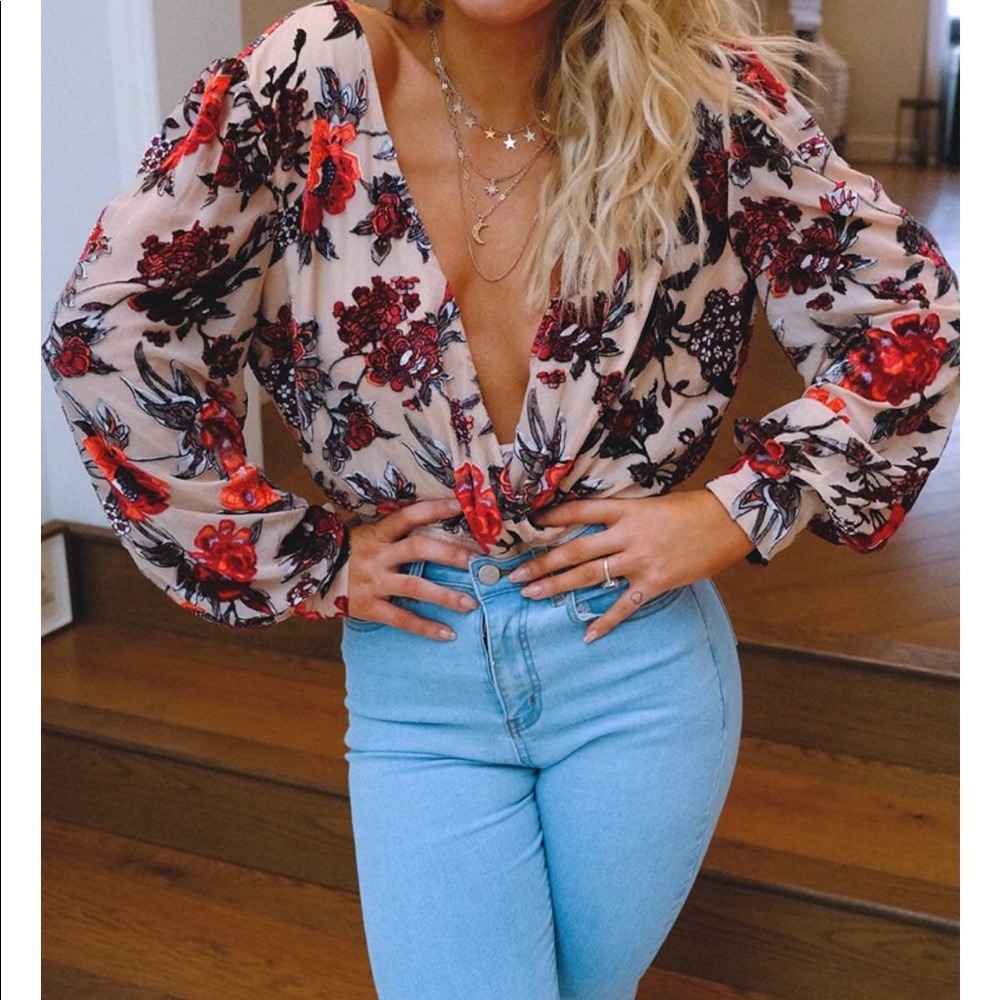 In The Style (UK brand) tie back velvet bodysuit